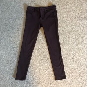 Maroon American Eagle jeggings